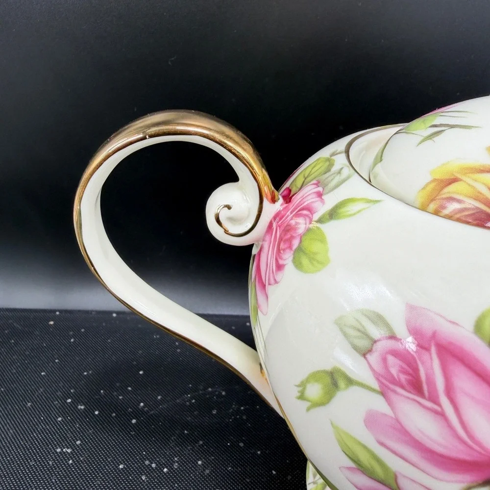 Royal Elfleda Country Rose Teapot Allison LL Fine Porcelain Floral Gold Trim 9in